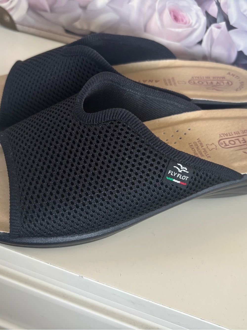 Fly Flot Women's Black Mesh Slide Sandals